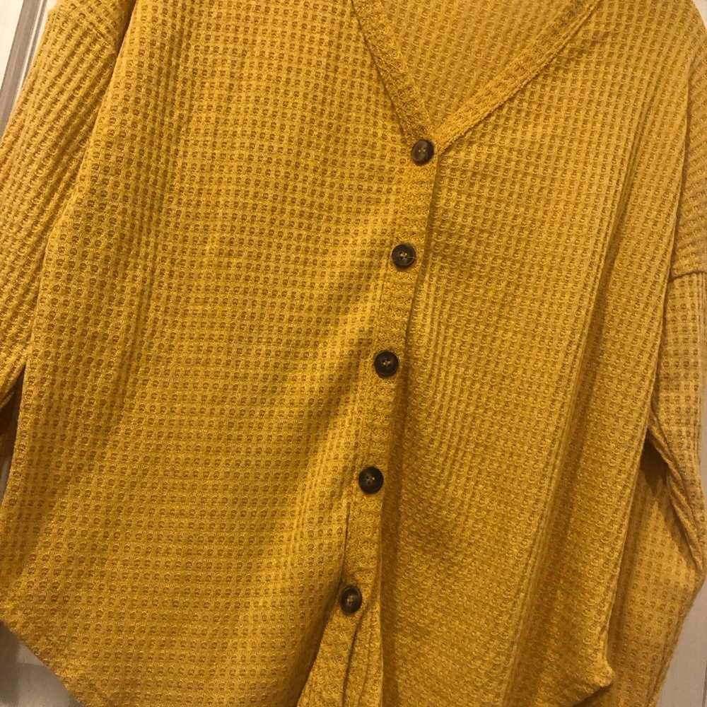 Tilly’s Yellow Waffle Knit Cardigan - Picture 4 of 5